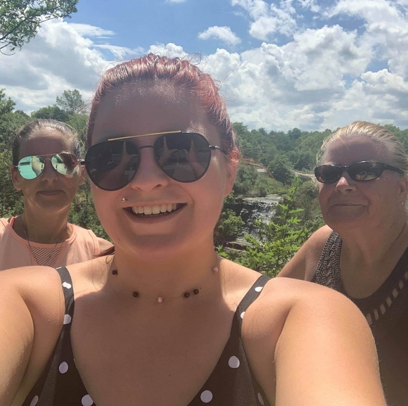 Meet your Posher, Natasha - Picture 1 of 1